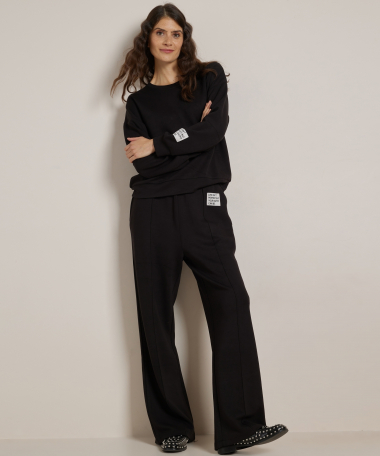 wide fit broek met label