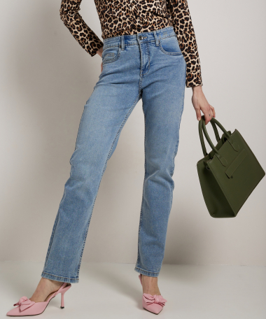 regular fit stretch jeans