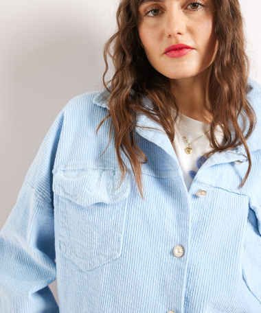 blauw jasje met ribbelstructuur