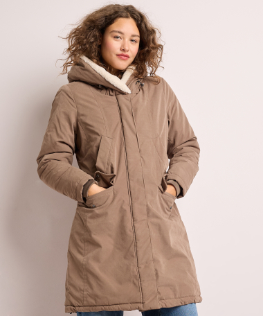 jas met faux fur capuchon