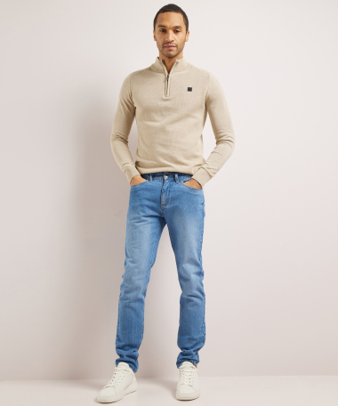 regular fit stretch jeans