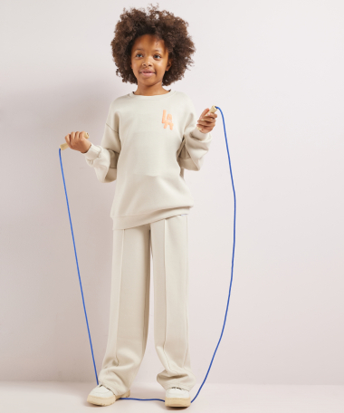 wide fit broek label