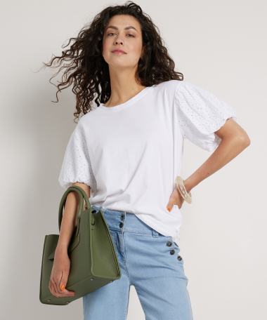 t-shirt met kanten pofmouw