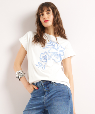 t-shirt met bloemen embroidery