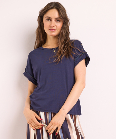 t-shirt met gehaakt detail