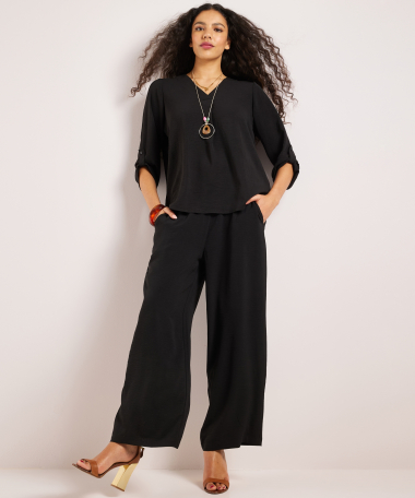 top met v-hals en ketting