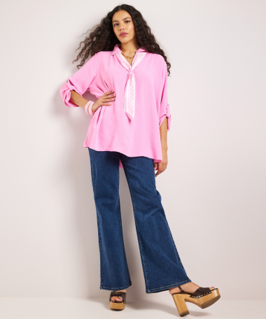 top met ophaalmouw en sjaal