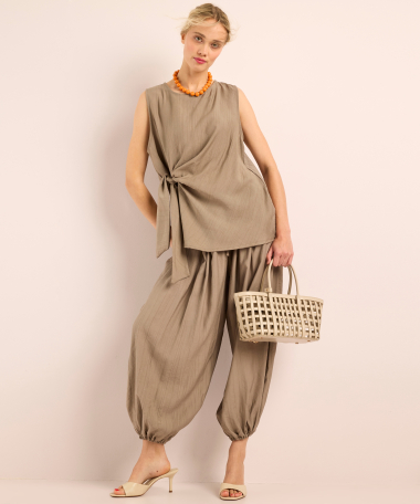 top met knoopdetail
