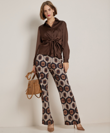 blouse met knoopdetail