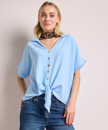 korte blouse met knoopdetail