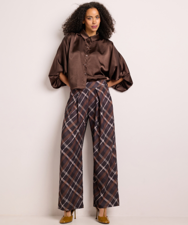 satijnen blouse met korte pofmouw