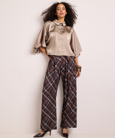 satijnen blouse met korte pofmouw