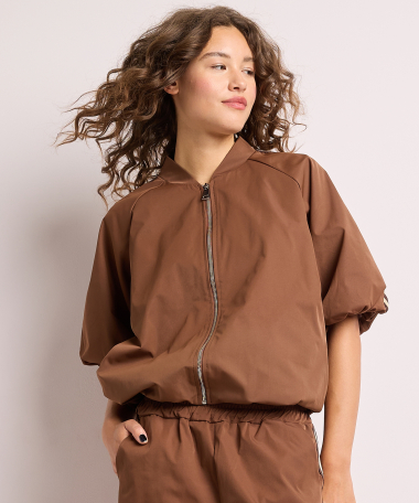 vest met pofmouwen en tape