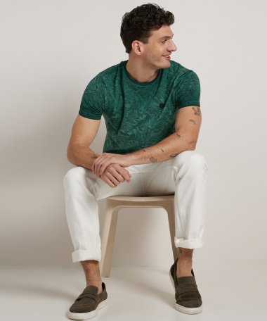t-shirt met bladerprint