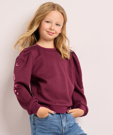 trui met embroidery