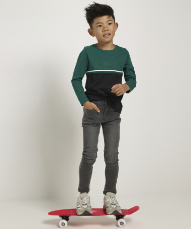top met stoere opdruk