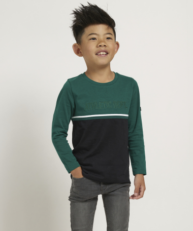 top met stoere opdruk