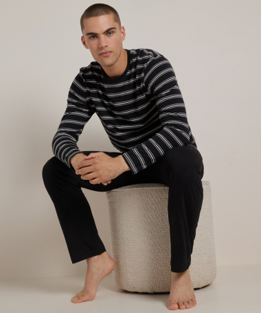 pyjama set: top + broek