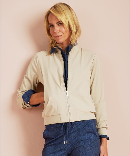 travelstof bomber jasje